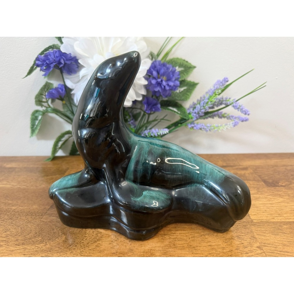 Vintage Blue Mountain Pottery Seal Canadian Art Green Drip Glaze‎ Figurine
